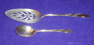 2 Silver Plated Serving Pieces Flatware Bridal Weath Pattern By Oneida 1950 photo