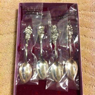 Reed & Barton Silverplate Flatware - Small Spoons With Flowers Factory Package photo
