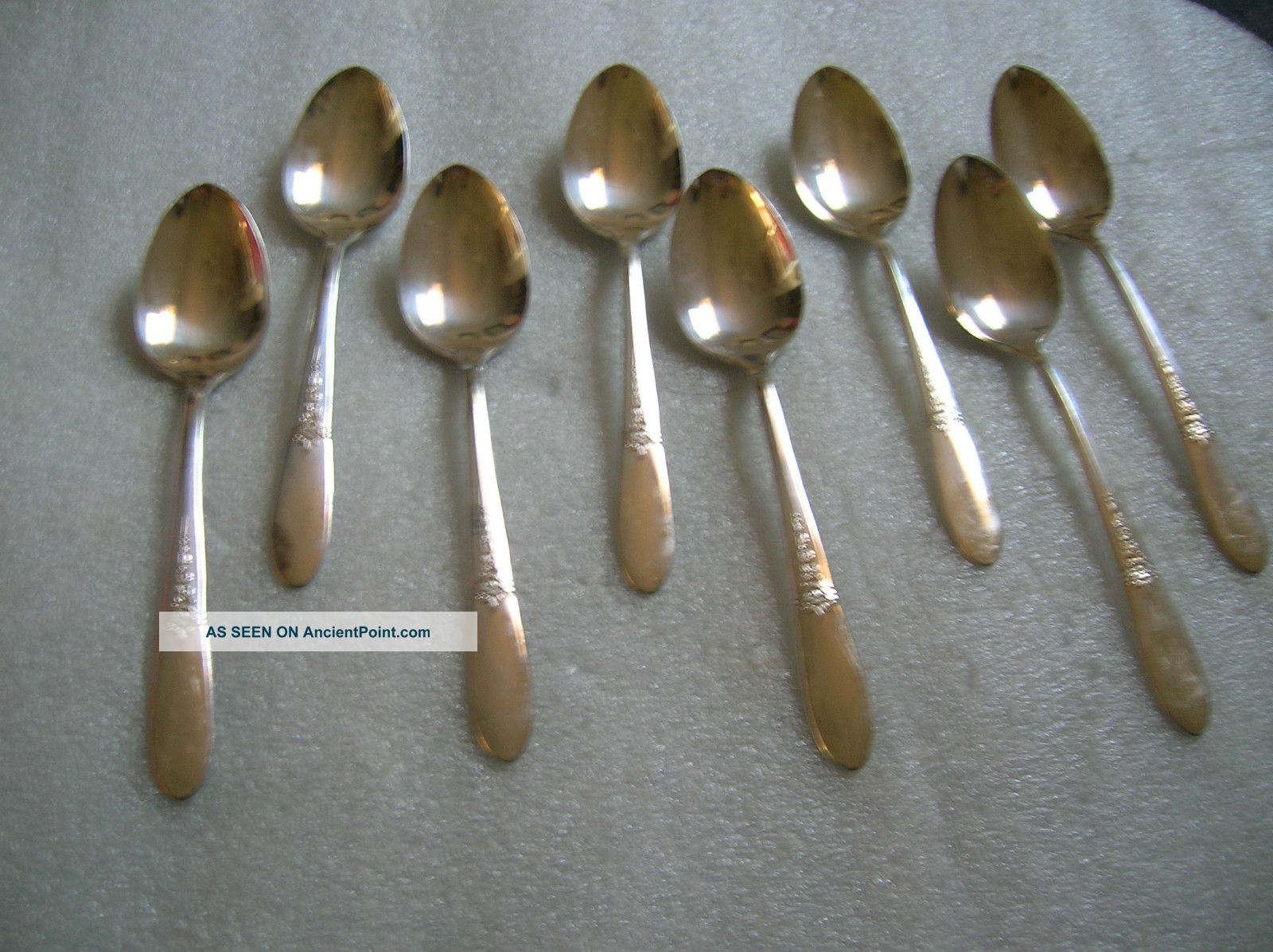 Oneida Carlton Fantasy Pattern 8 Teaspoons 1941 Oneida/Wm. A. Rogers photo