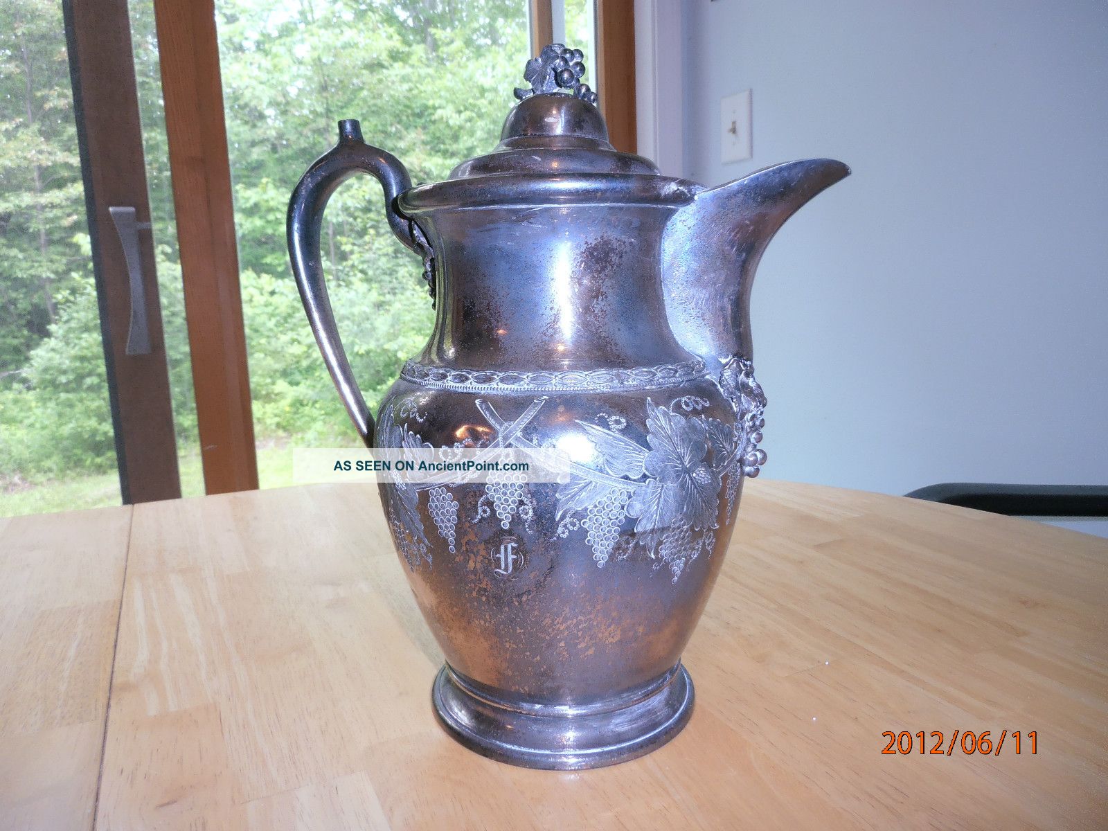 Antique Silverplate Reed & Barton Seamless 2 Quart Ice Pitcher 1867 803 Pitchers & Jugs photo