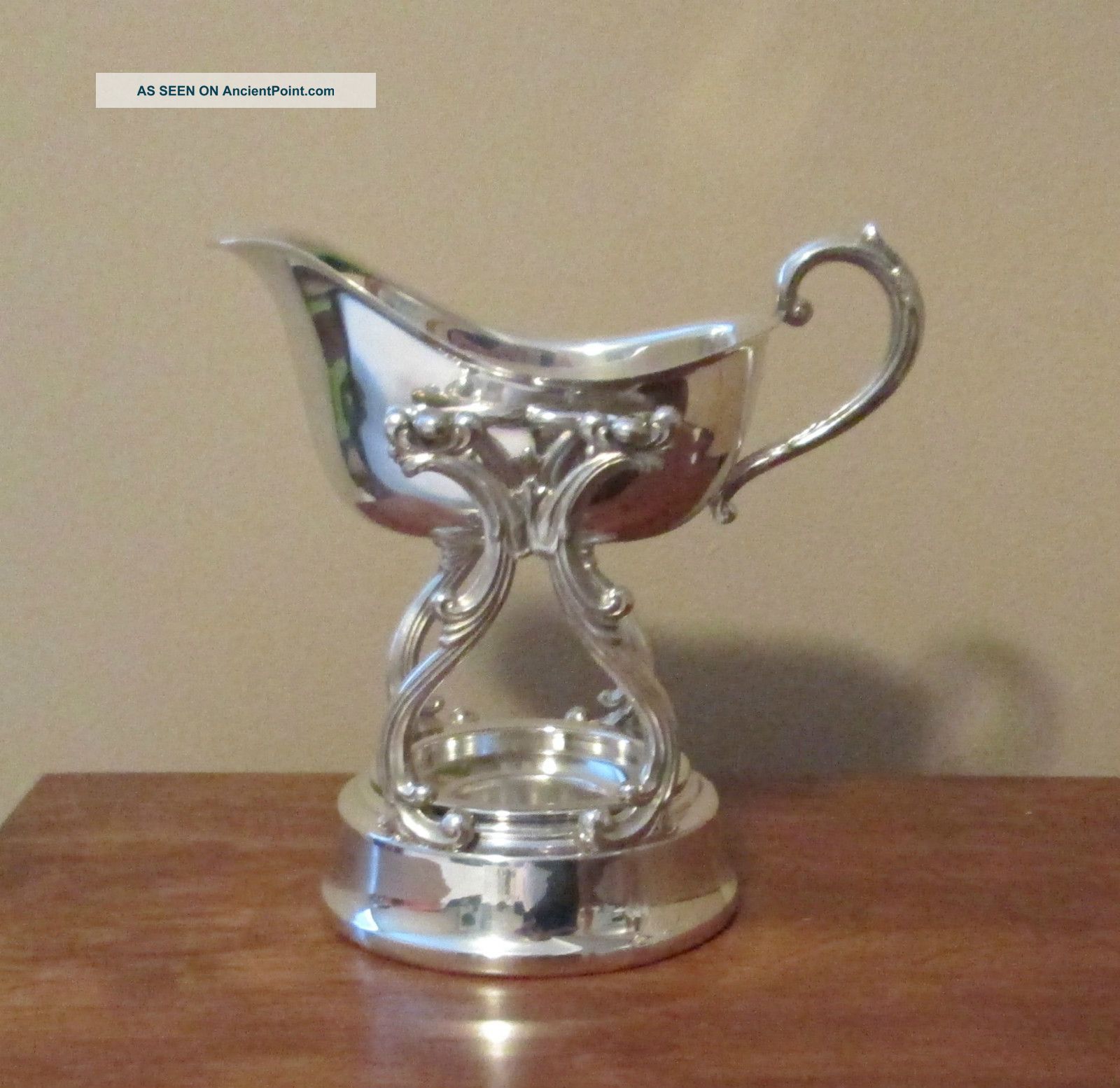 Vintage Wm A Rogers Silver Plated Gravy Boat With Warming Stand 3 Pieces - 1940s Sauce Boats photo
