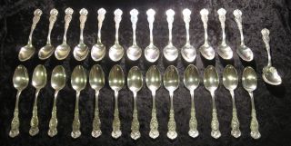United States Collectible Spoons Huge 27 Silverplated Wm Rogers Vintage photo