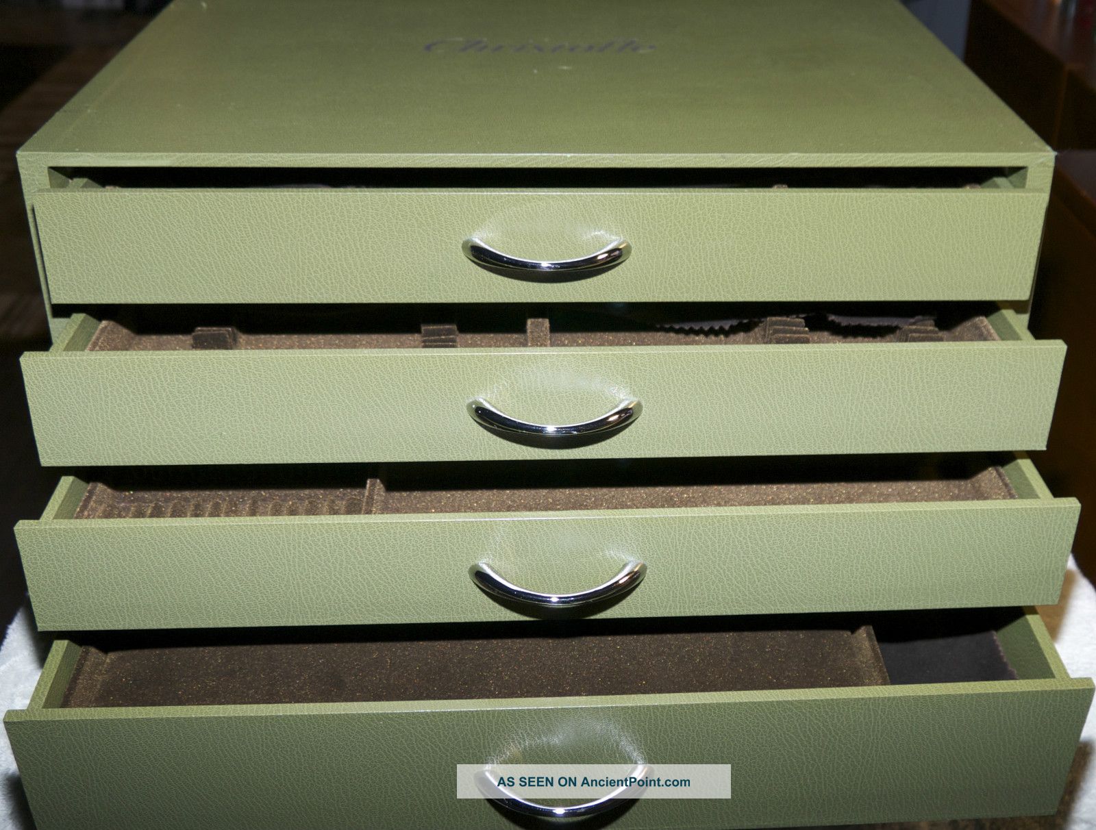 Christofle Imperial 144 Pieces Chest Storage. Christofle photo
