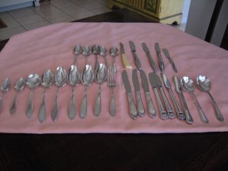 Vintage 22 Of Silverplate And 4 Stainless Flatware Wm Rogers Oneida Etc photo