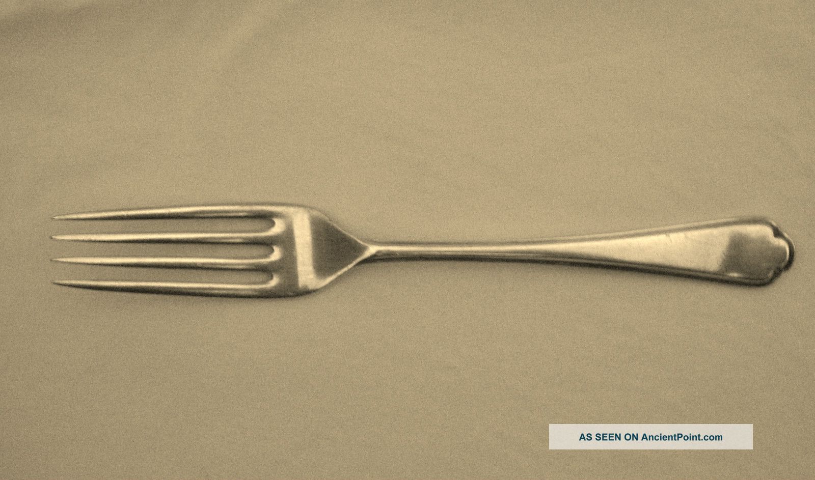 Walker & Hall Jubilee 1935 Silver Dessert Fork Sterling Silver (.925) photo