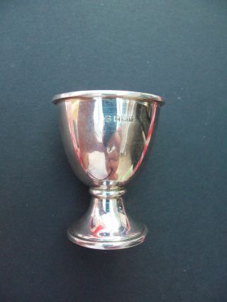 Solid Silver Egg Cup - Charles S Green 1966 - Stunning photo