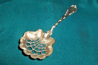 Gorgeous Antique Sterling Silver Mount Vernon Pierced Nut Spoon 307 photo