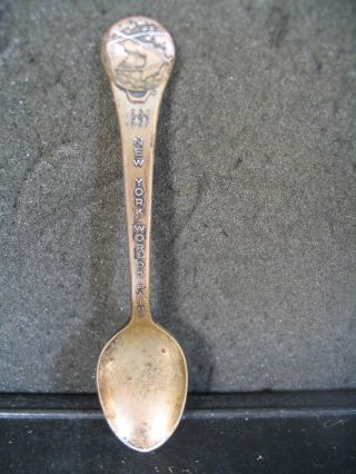 Sterling Vintage 1965 New York World ' S Fair Souvenir Spoon photo