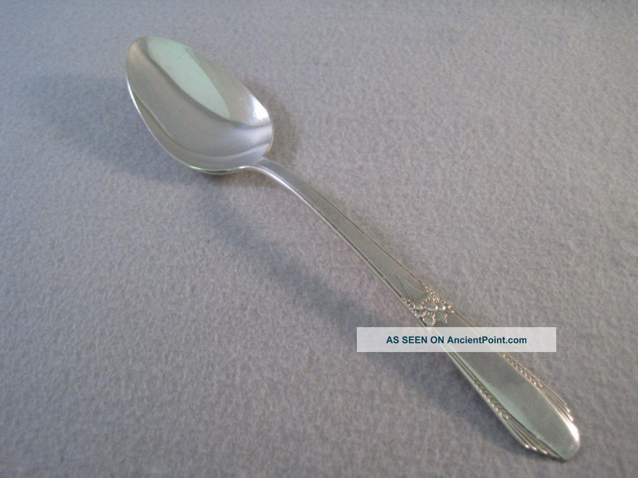 Serving Spoon Northumbria Sterling Silver Laurier Other photo