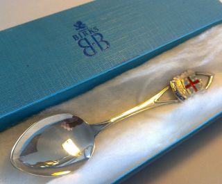 Canada Solid Silver Spoon,  Monreal Coat On The Top.  Sterling.  11cm Boxed photo