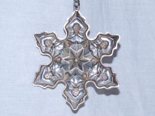 Gorham Sterling Silver 1975 Annual Snowflake Christmas Tree Ornament photo