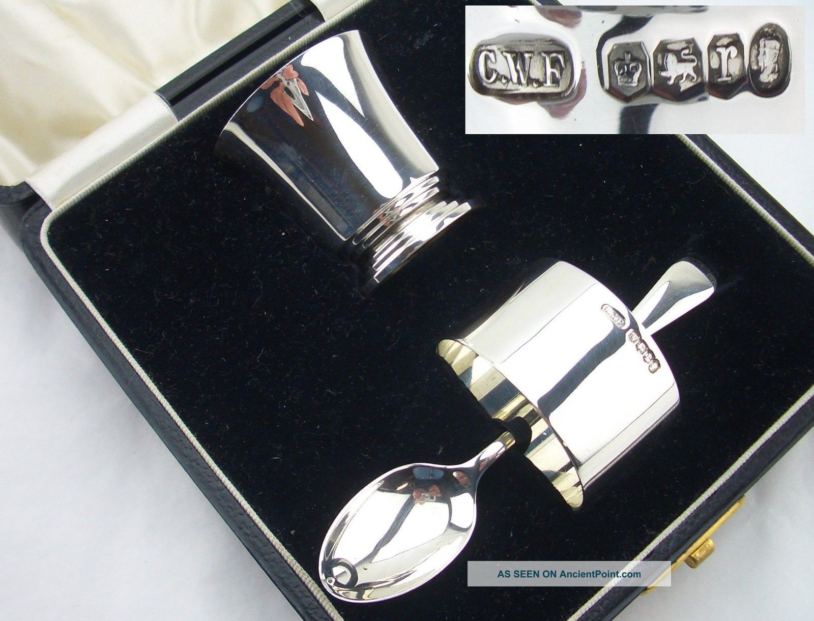 Stunning Silver Christening Set - 1935 - 2oz - Cased Other photo