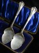 2 Onslow Serving Pieces Sculpted 1911 English Sterling Silver Leather Case Other photo 2