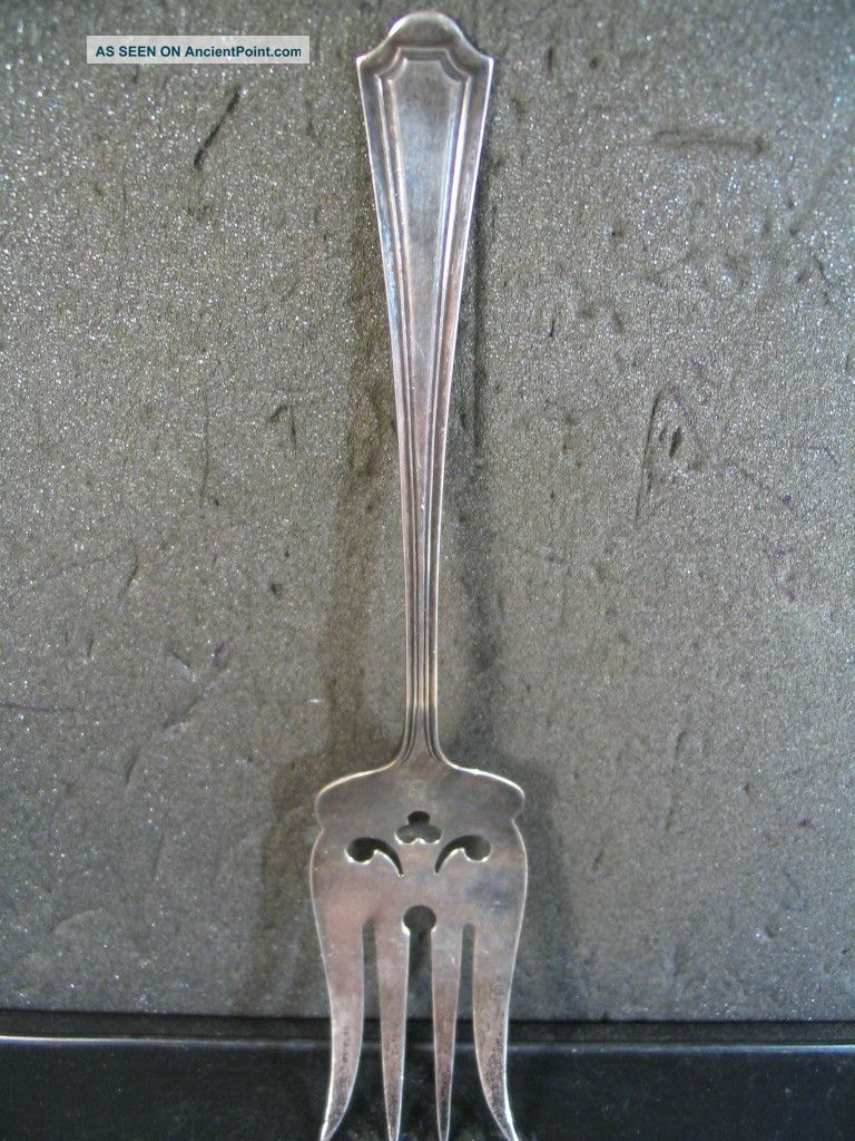 Manchester Mary Warren Cold Meat Fork 7 3/4 