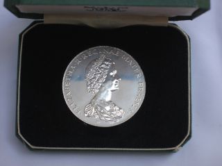 English Sterling Silver Cased Named Medallion (hrh Queen Mother). photo