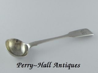 Victorian Silver Gilt Fiddle Pattern Salt Spoon By James Beebe.  F/h London 1863 photo