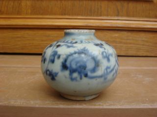 Antique Chinese Asian Blue White Ming S Dynasty Vase Jar photo