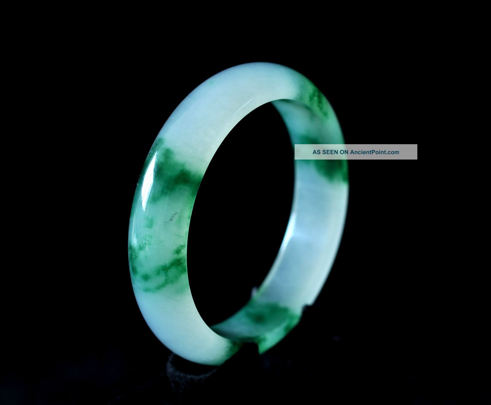 Hot Sale Chinese Stunning Green Woman Jade/jadeite Bangle Bracelets photo