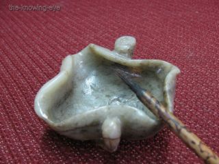 Chinese Jade Carved Lotus Leaf Inkwell / Brush Washer photo