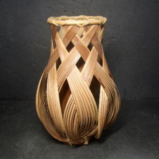 F640: Japanese Tea - Thing Vase Flower Vase Of Bamboo Knitting.  Good Style photo