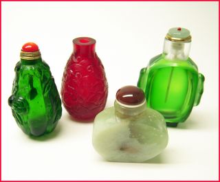 4 Chinese Snuff Bottles - Estate Collection - photo