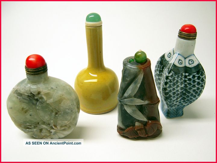 4 Chinese Snuff Bottles - Estate Collection - 2 Snuff Bottles photo