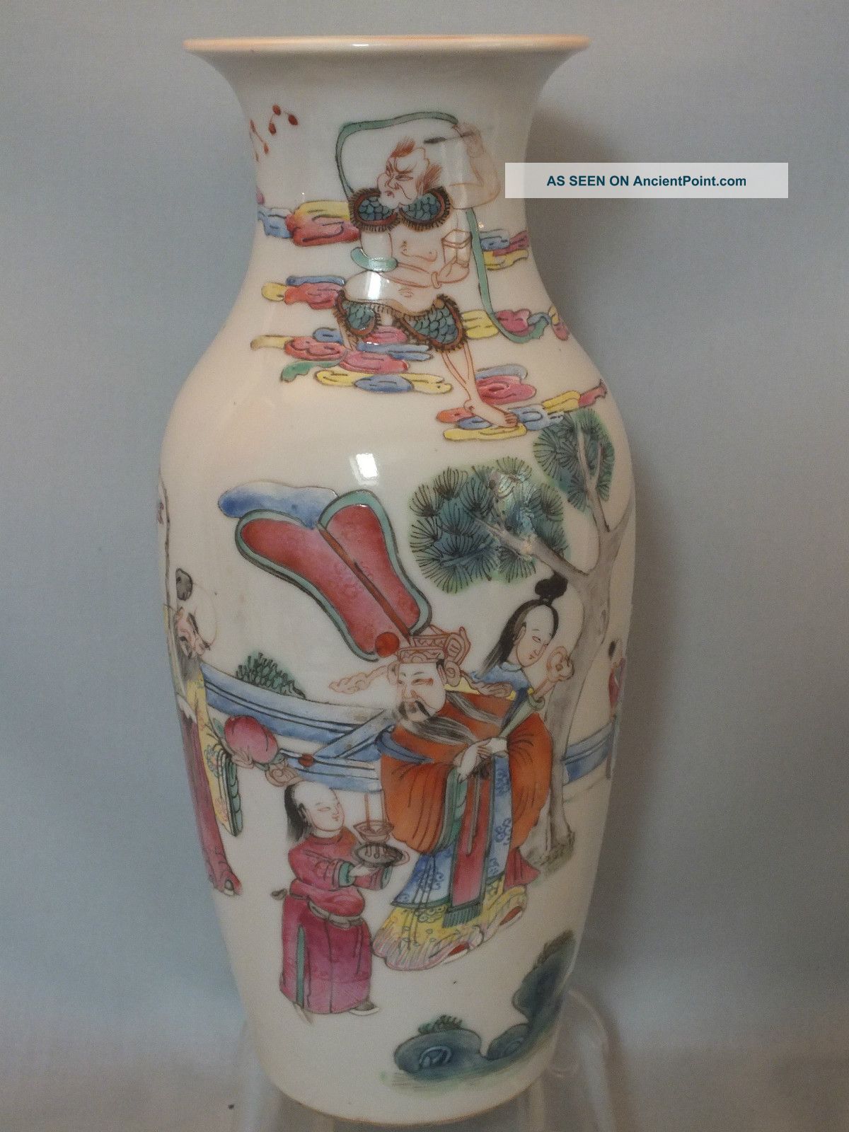 Chinese Porcelain Vase Decorated With Painted Figures In A Garden 19thc Porcelain photo