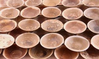 50 Chinese Antique Porcelain Saucers From A Shipwreck photo