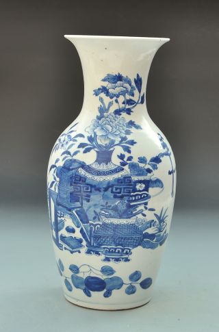 Perfect Antique 19th Century Chinese Blueand White Porcelain Vase Painting Flowe photo
