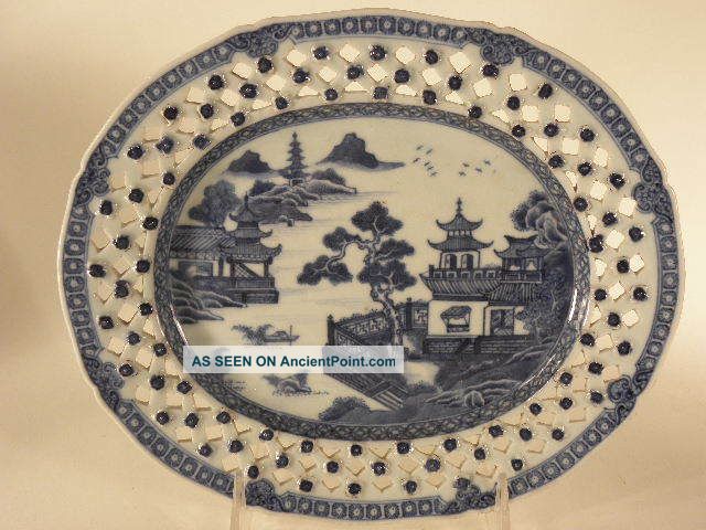 Chinese Export Porcelain Plate Circa 1800 Plates photo