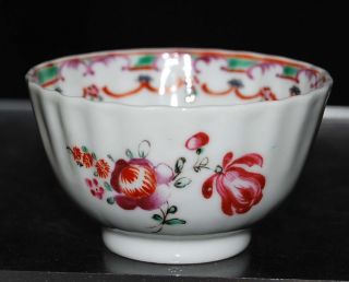 18th - 19th C Antique Chinese Export Famille Rose Porcelain Tea Cup Bowl photo