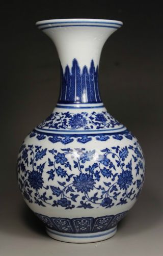 Chinese Old Porcelain Handwork Painting Flower Vase Decoration photo