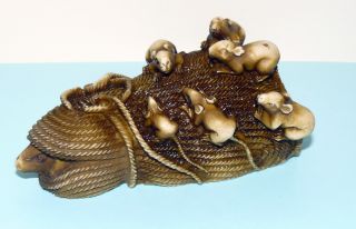 Vintage Japanese Okimono - Seven Rats In A Pile Of Rope - Figurine 4.  5 