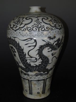 Chinese Rare Huge Blue And White Porcelain Dragon Vase photo