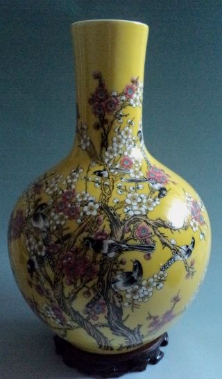 China Yellow Glaze Famille Rose Plum Blossom Magpie Celestial Sphere Vases photo
