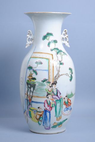 Large Fencai Vase,  20c Republic Period photo