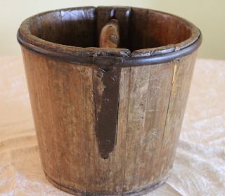 Collectible Antique Chinese Water Bucket photo