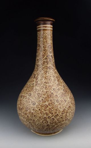One Jizhou Ware Porcelain Yuhuchun Vase photo