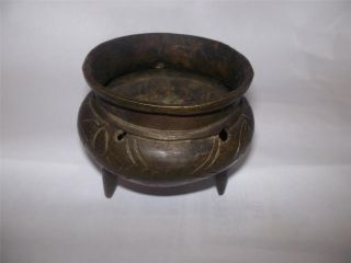 A Small Antique Chinese 17 - 18 - 19th Century Xuande Marked Bronze Censer photo