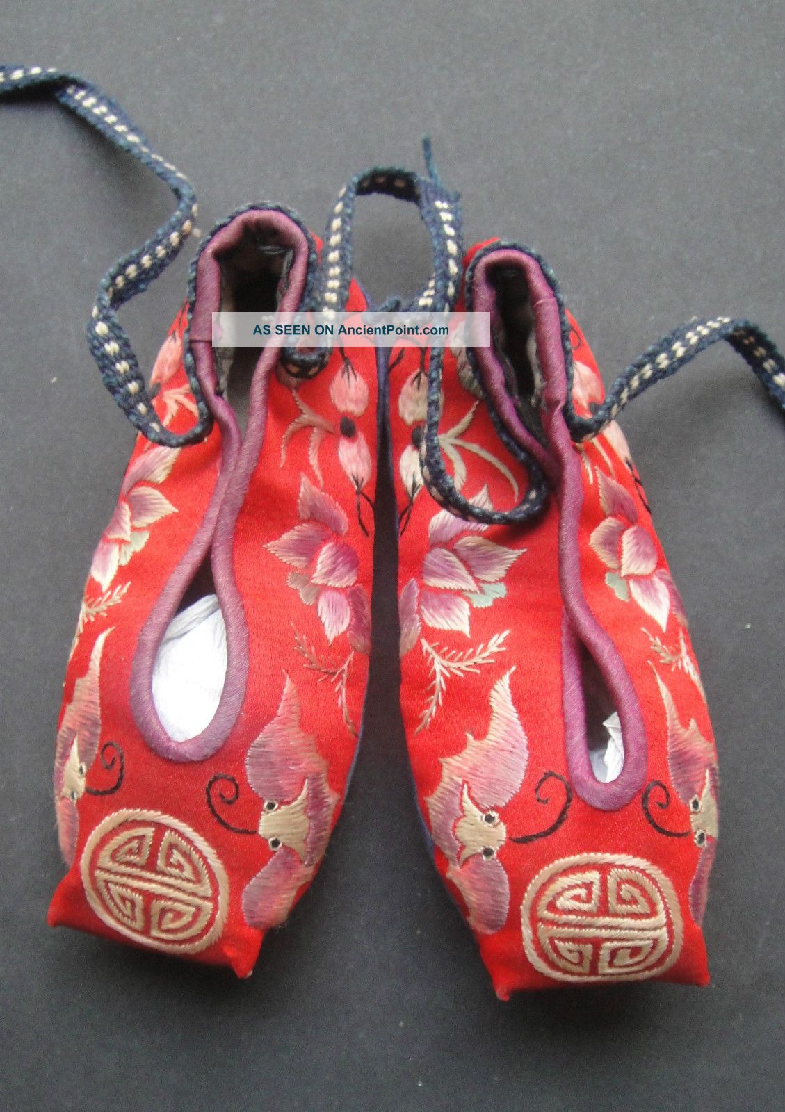 Antique Chinese Child ' S Shoes Slippers Red Silk Embroidered Longevity Bats Robes & Textiles photo
