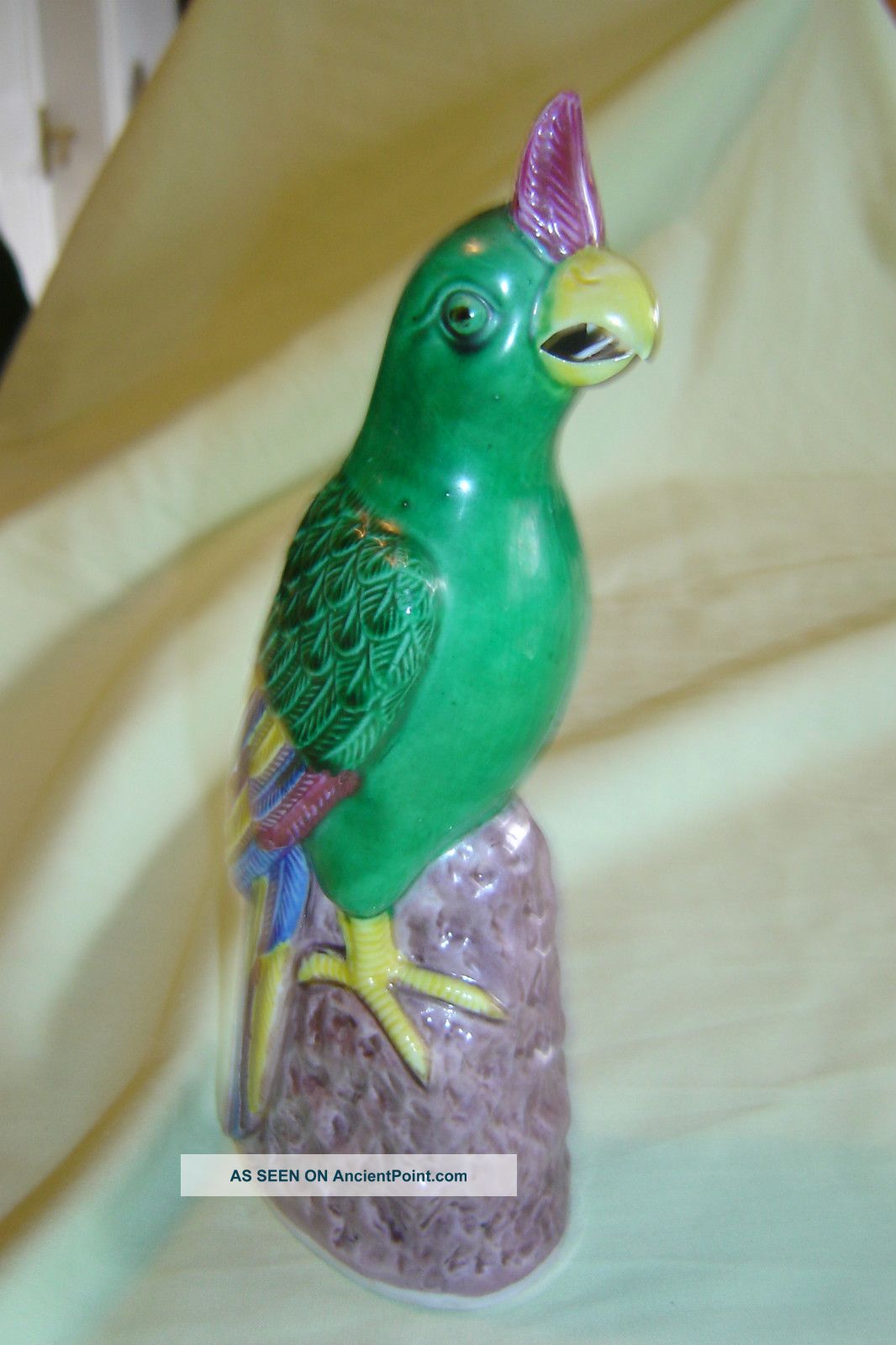 A Chinese Pottery Figure Of A Parrot.  Mid 20thcent. Porcelain photo