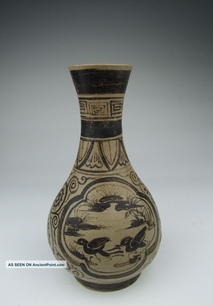 One Jizhou Ware Porcelain Vase Vases photo