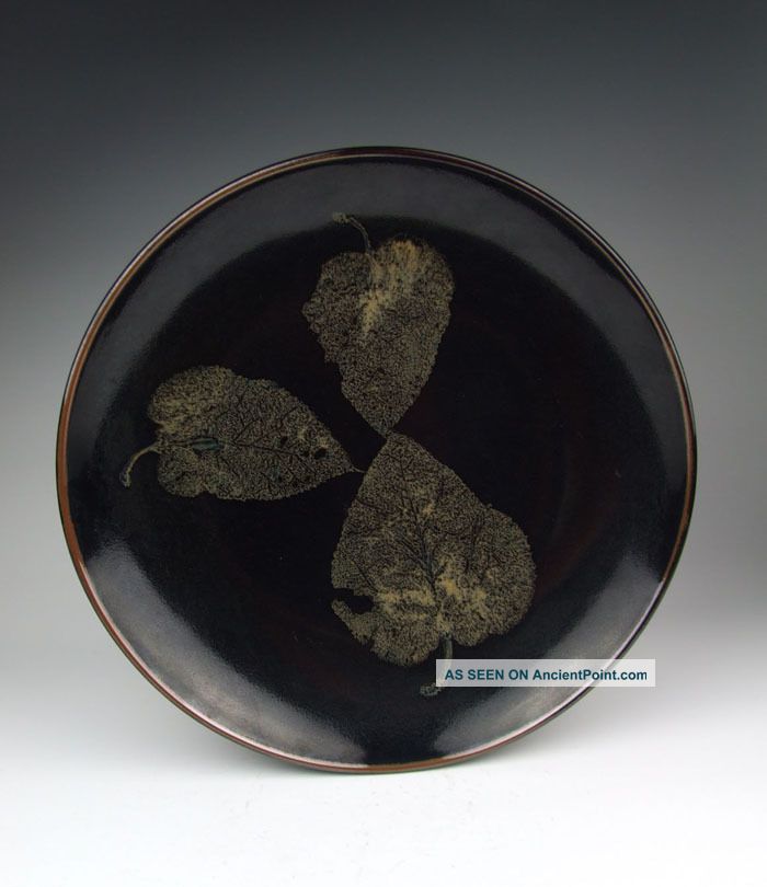 One Large Jizhou Ware Porcelain Plate With Imprinted Leaf Design Vases photo
