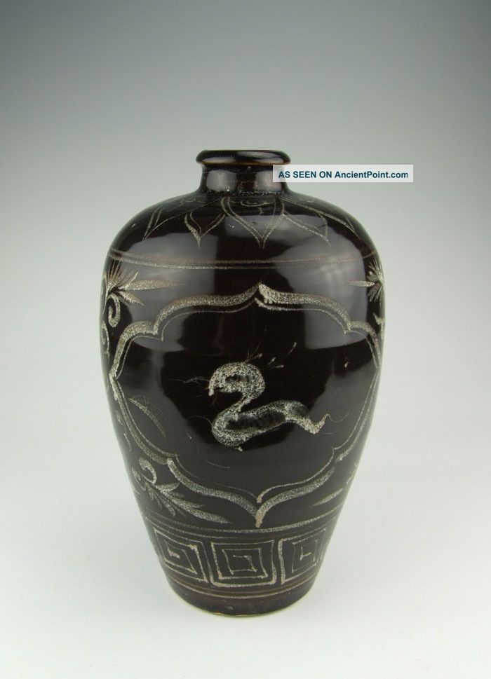 One Jizhou Ware Black Glaze Porcelain Vase Vases photo