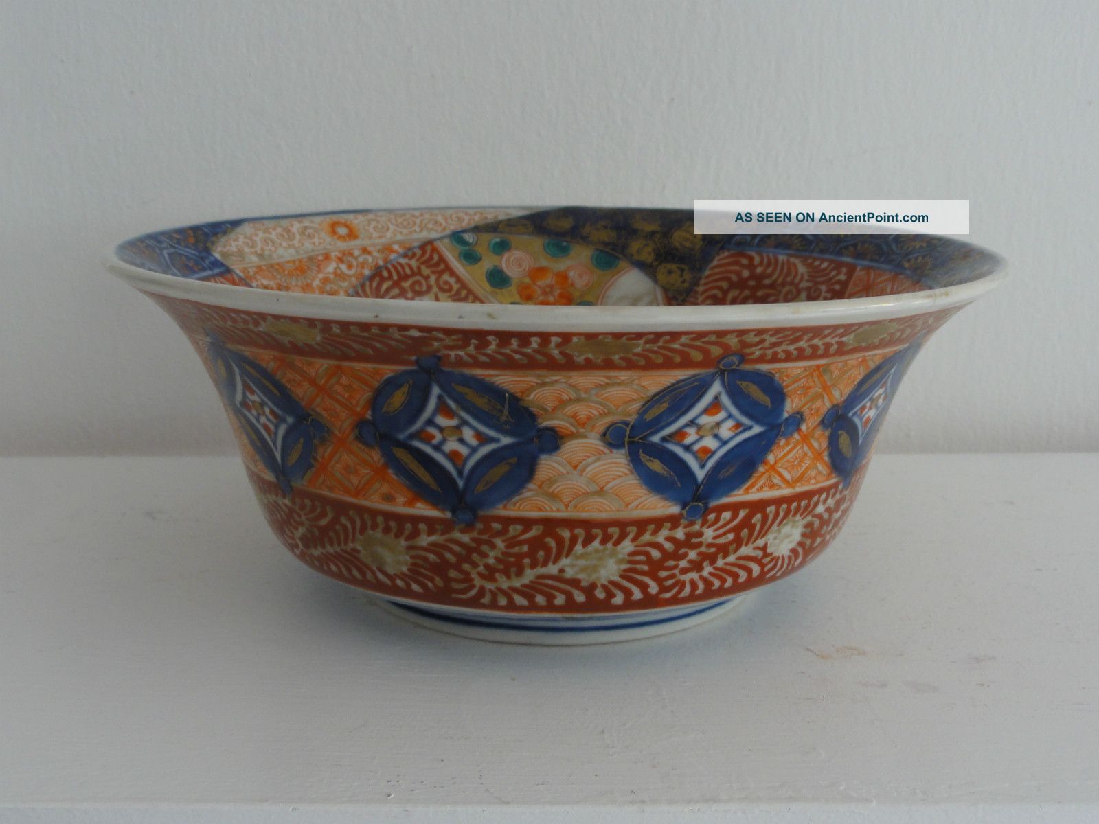 An Old Japanese Porcelain Bewl 19th Century Mark Bowls photo