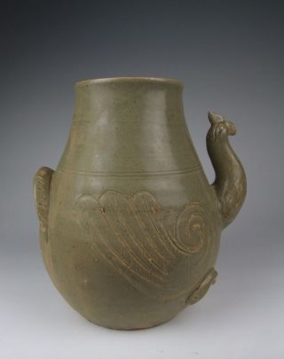One Yue Ware Porcelain Bird - Shaped Vase photo