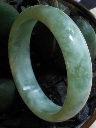 Gorgeous Natural Green He Tian Jade Bracelet - 