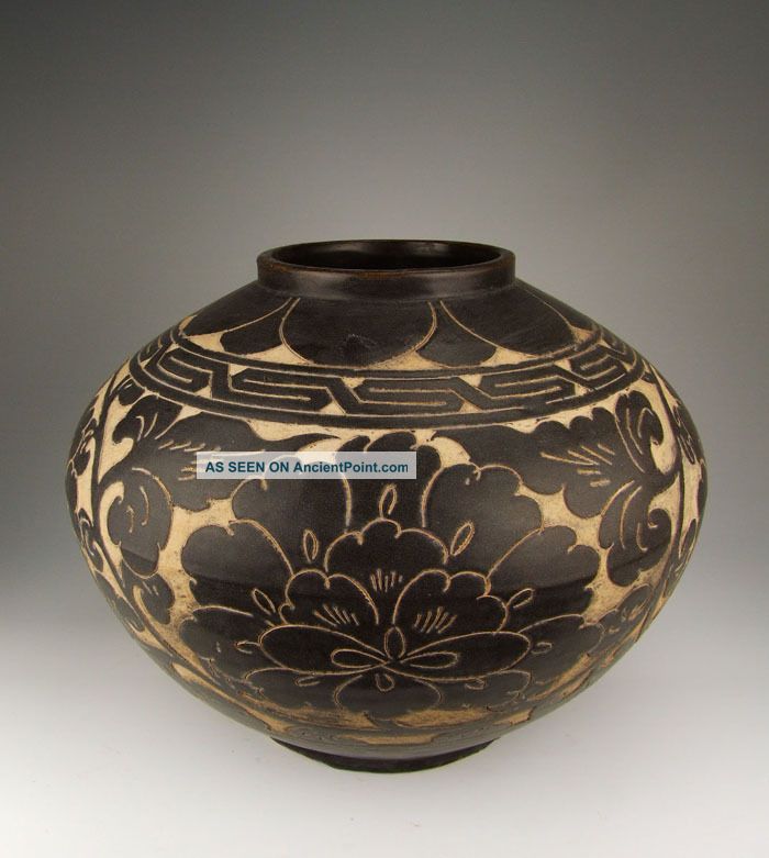 Yuan Dynasty Cizhou Ware Sgraffiato Black - Glaze Porcelain Vase Vases photo