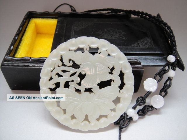 Antique Chinese Nephrite Hetian White Jade Pendant 18 - 19th Qing Necklaces & Pendants photo