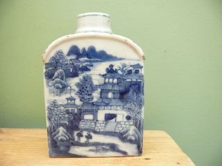 Fine 18thc Blue & White Painted Chinese Porcelain Tea Caddy photo